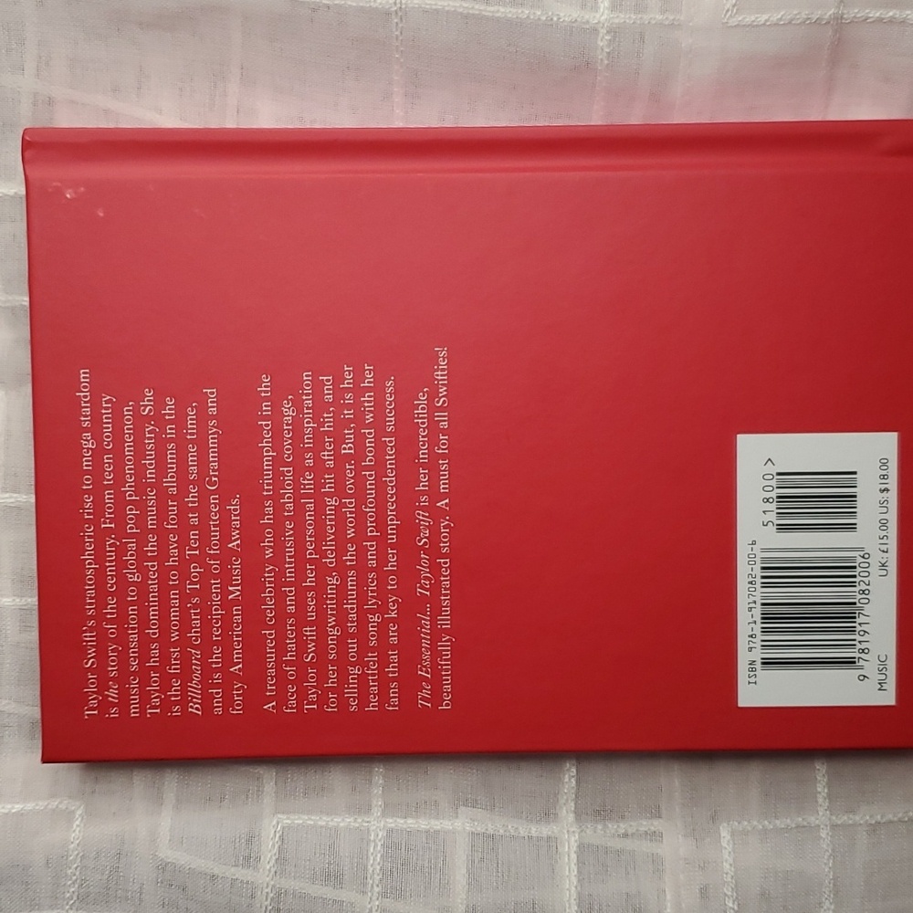 The‎ Essential... Taylor Swift - Picture 7 of 7